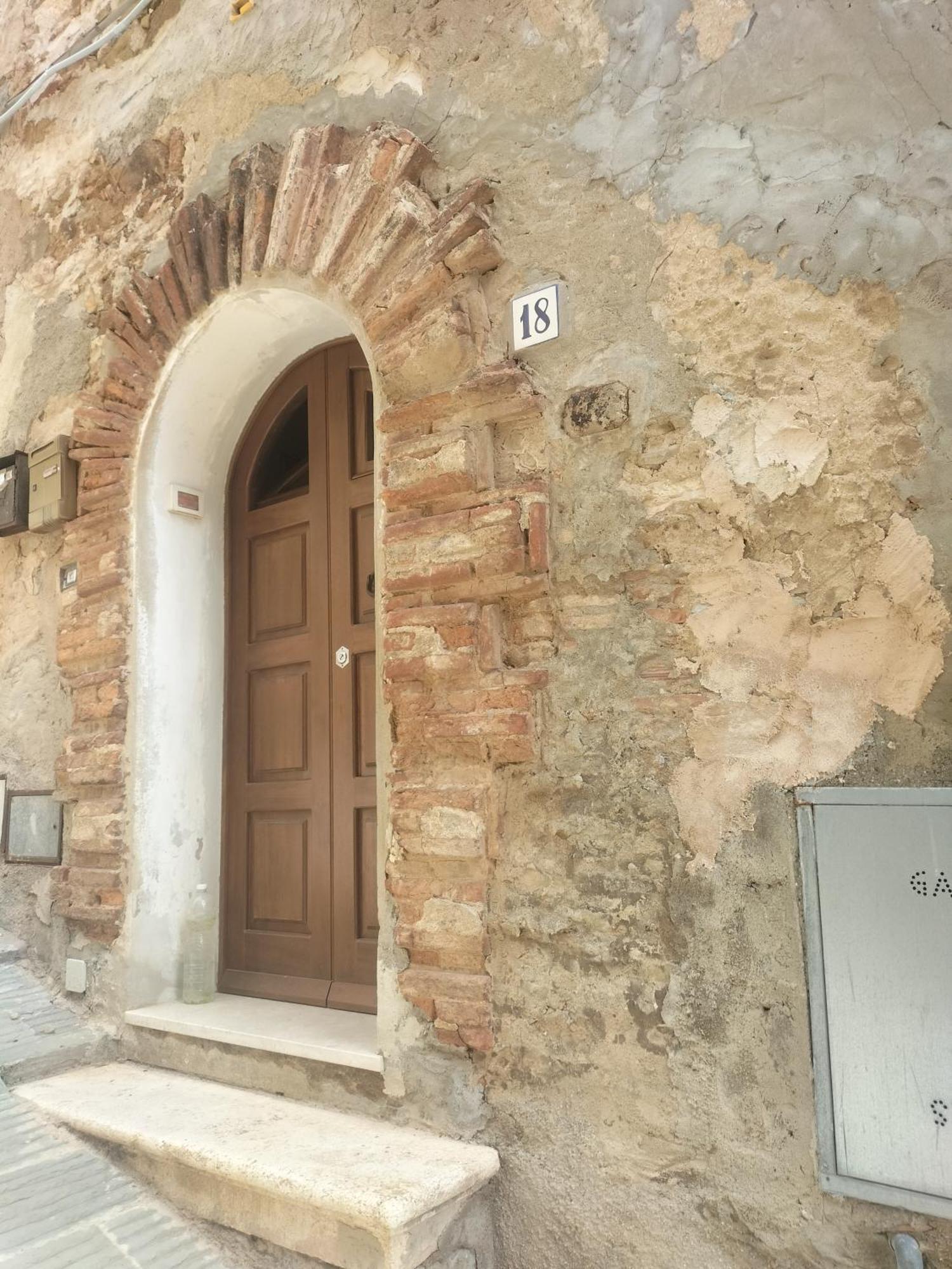 Al Tuffatore Etrusco Campiglia Marittima Bagian luar foto